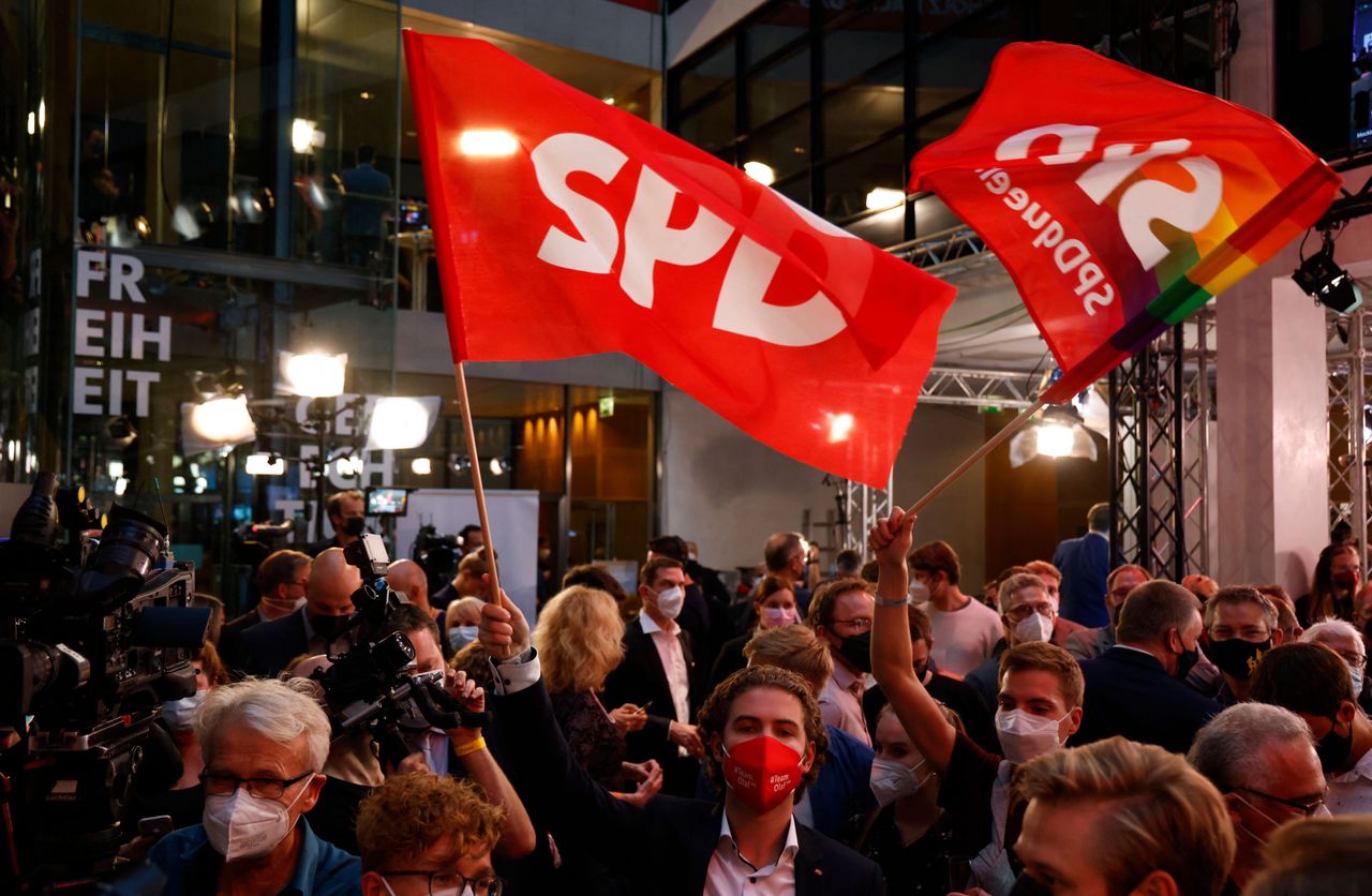 SPD supporters