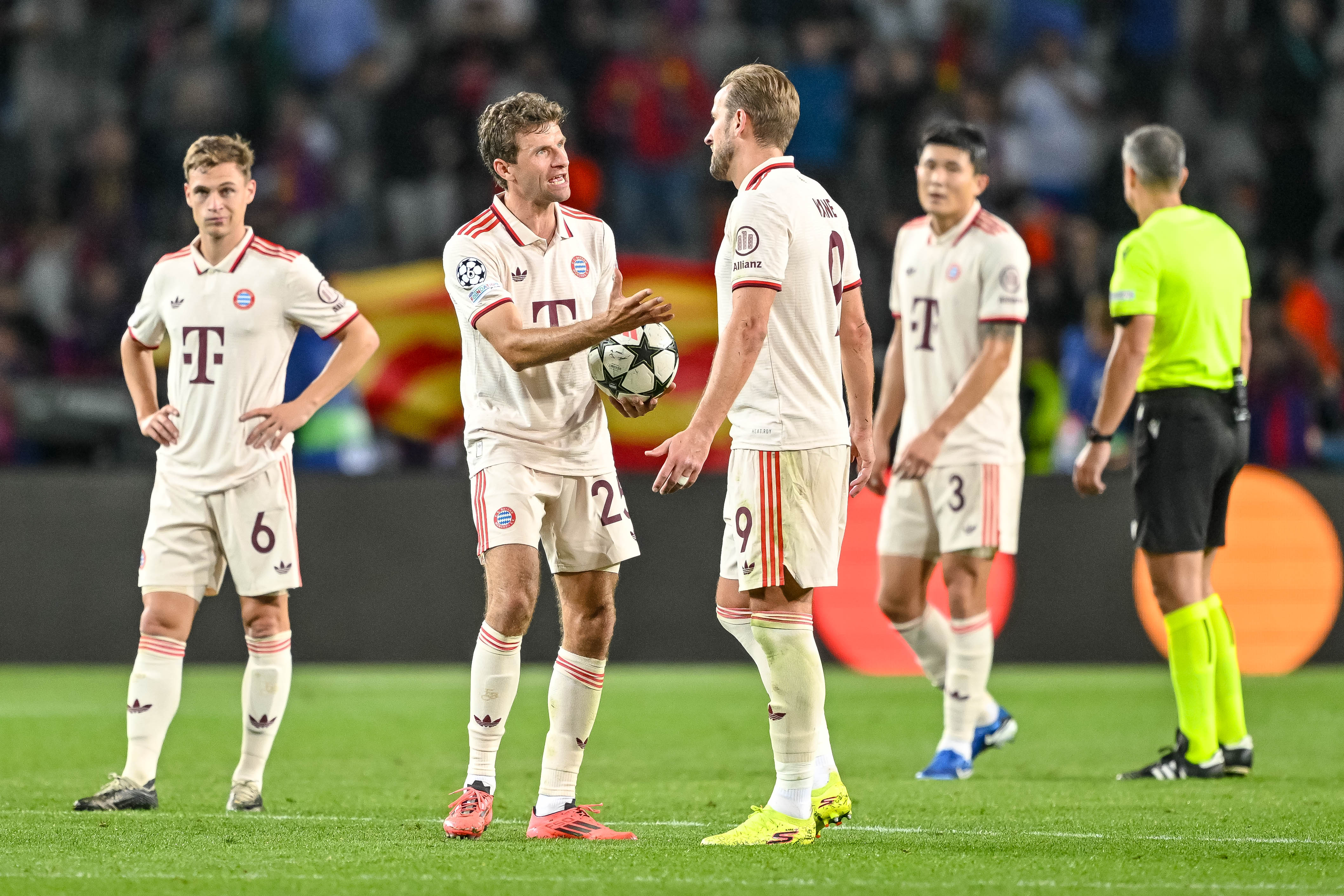 Bayern Munich's players looks frustrated following the full-time whistle on Wednesday