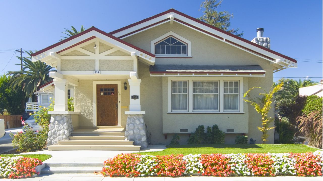 Front yard fence alternatives