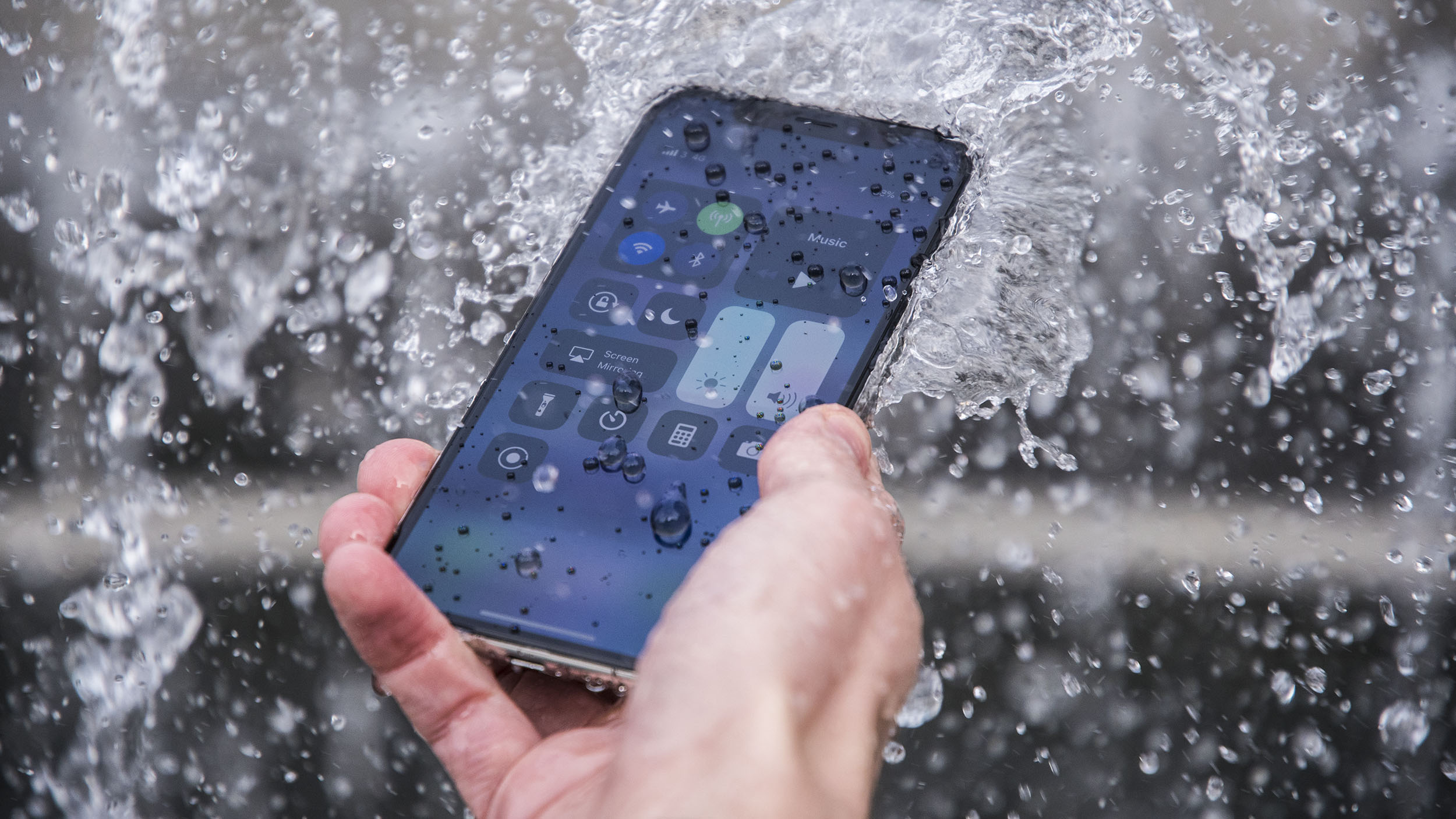  is the iPhone XR waterproof