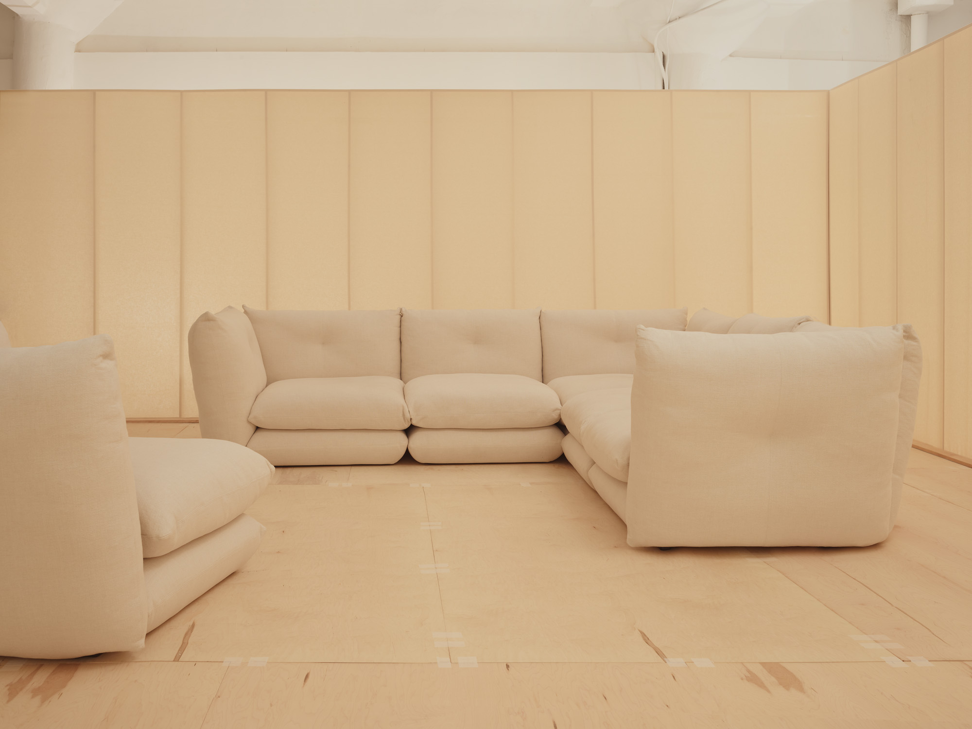 Willo Perron Pillo sofa for Knoll