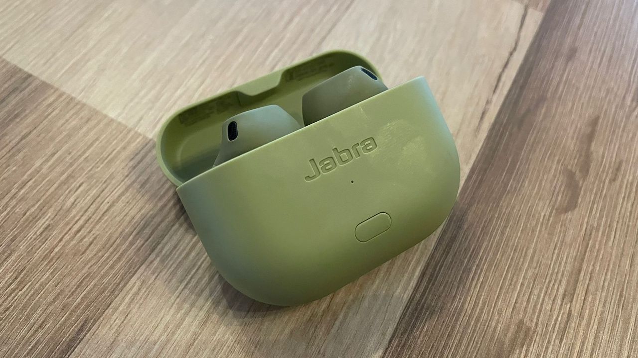 The Jabra Elite 8 Active Gen 2 earbuds