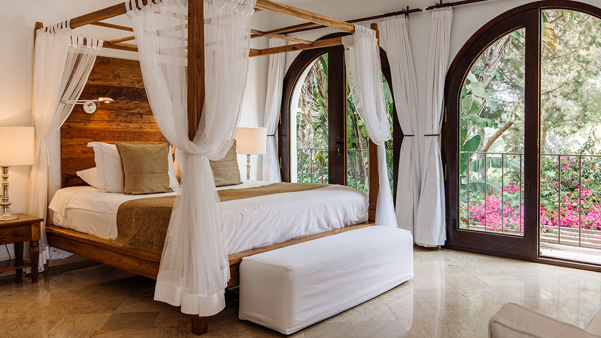 Bedroom at Atzaró Agroturismo Hotel