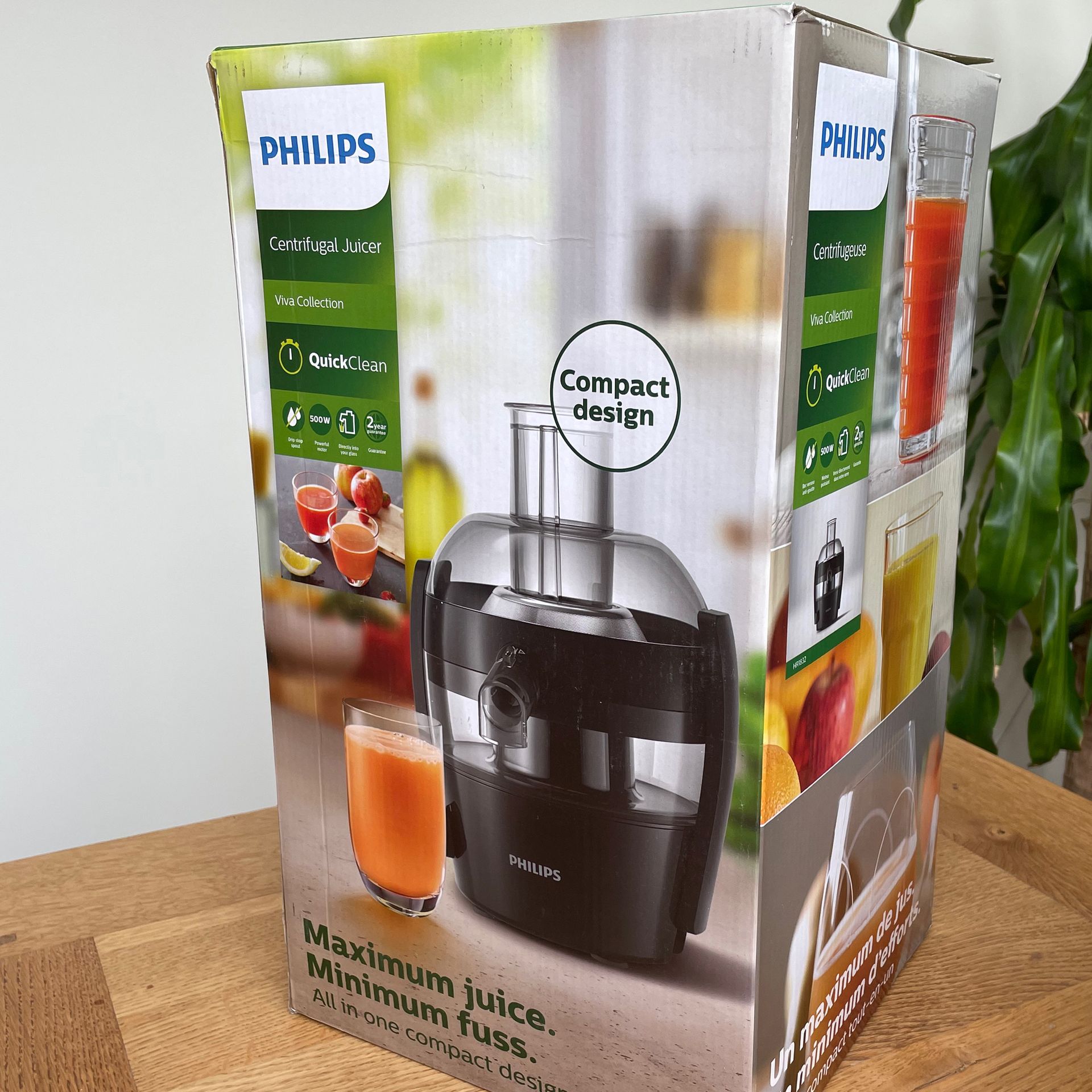 We tried the Philips Viva Centrifugal Juicer, which can do everything