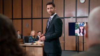 Manuel Garcia-Rulfo as Mickey Haller in court in The Lincoln Lawyer season 3 episode 6