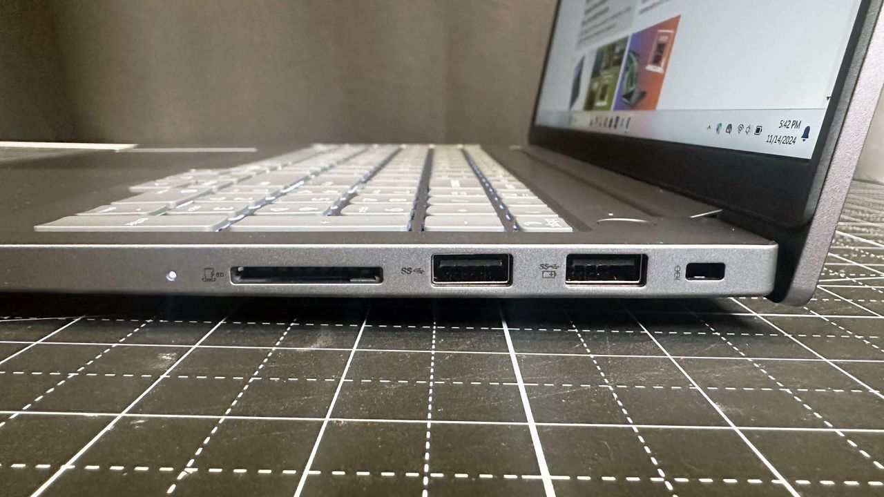 Lenovo ThinkBook 16 Gen 7 (G7 QOY)