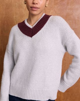 abercrombie, Merino Wool-Blend Contrast V-Neck Sweater