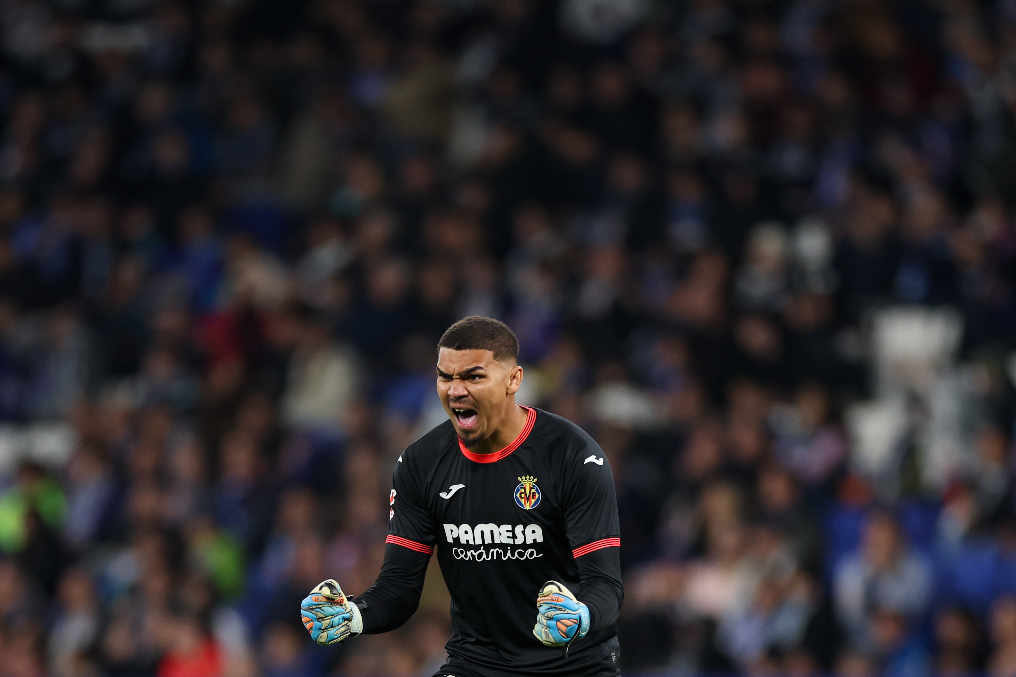 Luiz Junior of Villarreal CF celebrates his team&#039;s second goal during the LaLiga EA Sports match between RCD Espanyol de Barcelona and Villarreal CF at RCDE Stadium on November 08, 2025 in Barcelona, Spain.