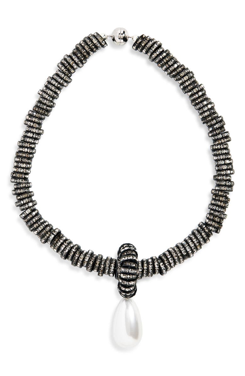 Faux Pearl Pendant Necklace