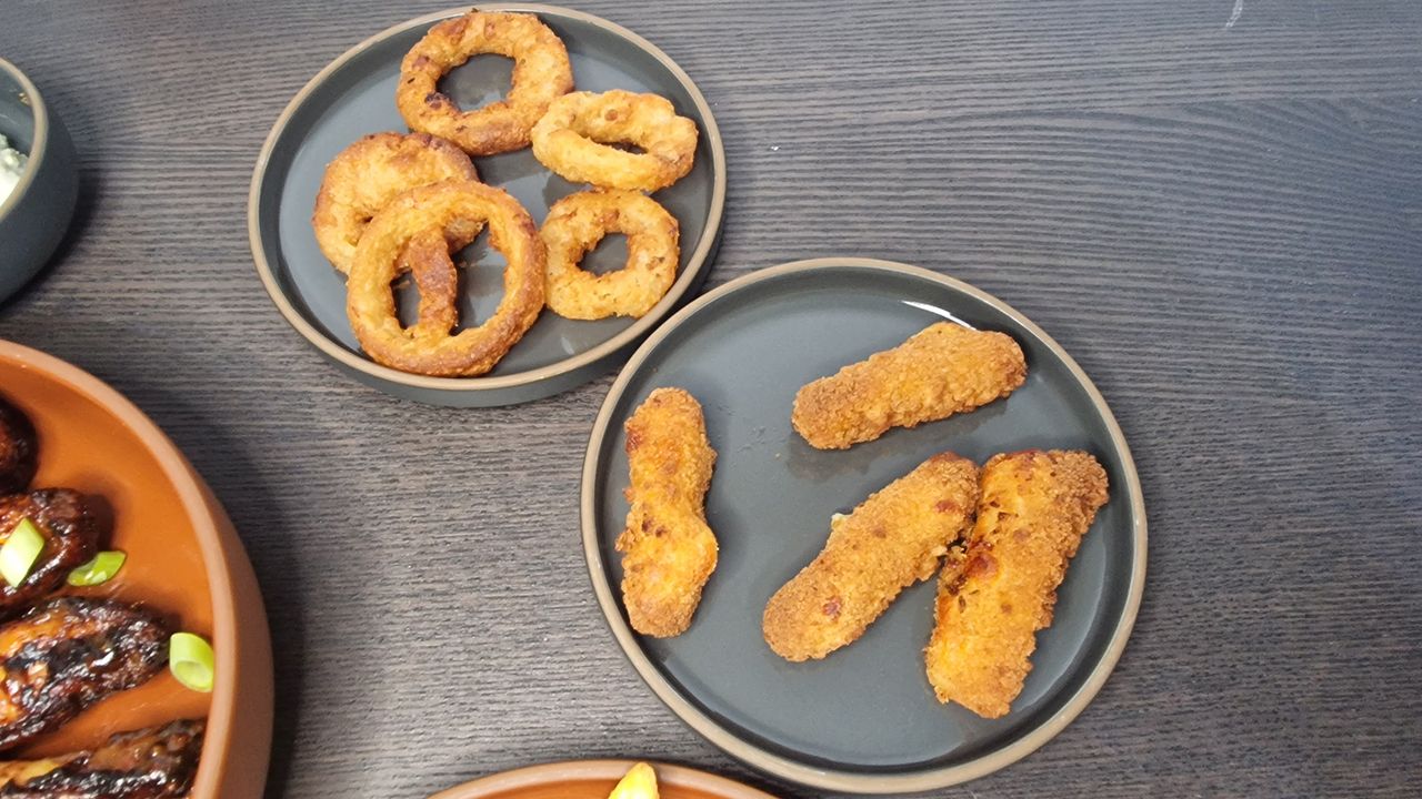 I cooked my favorite Super Bowl appetizers in the air fryer vs the oven