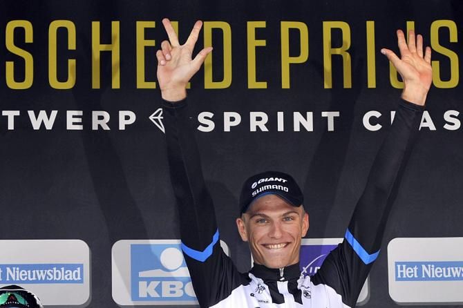 Marcel Kittel (Giant-Shimano) wins number three in Schoten