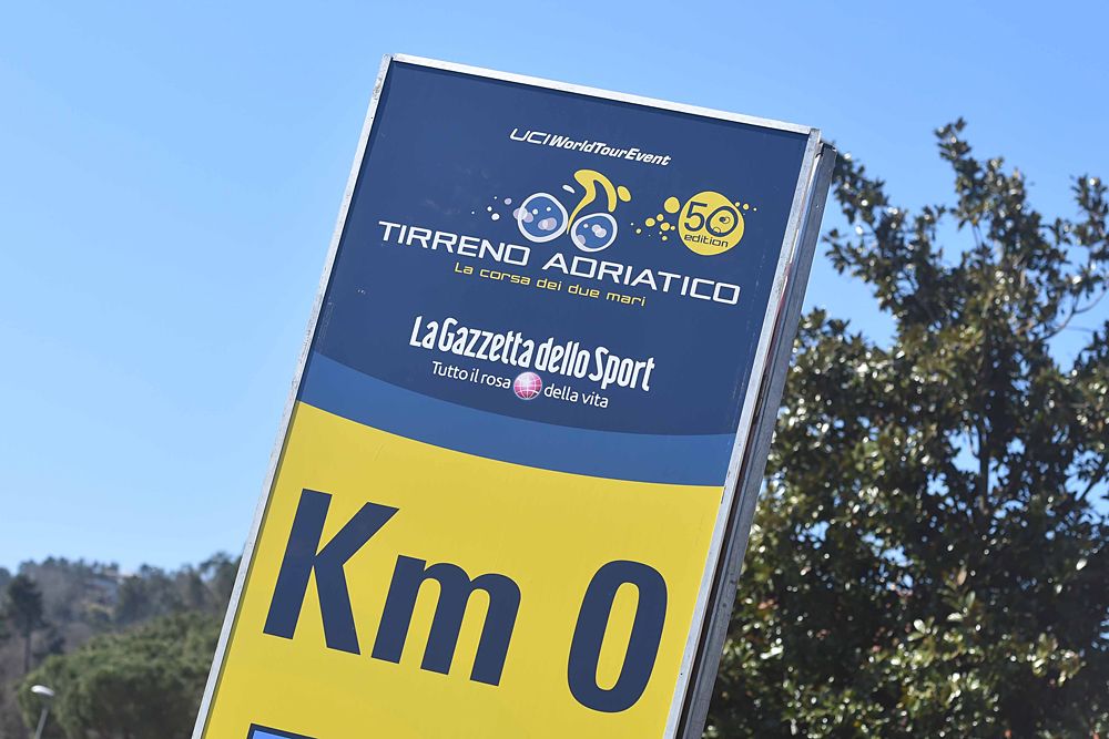 TirrenoAdriatico km marker sign
