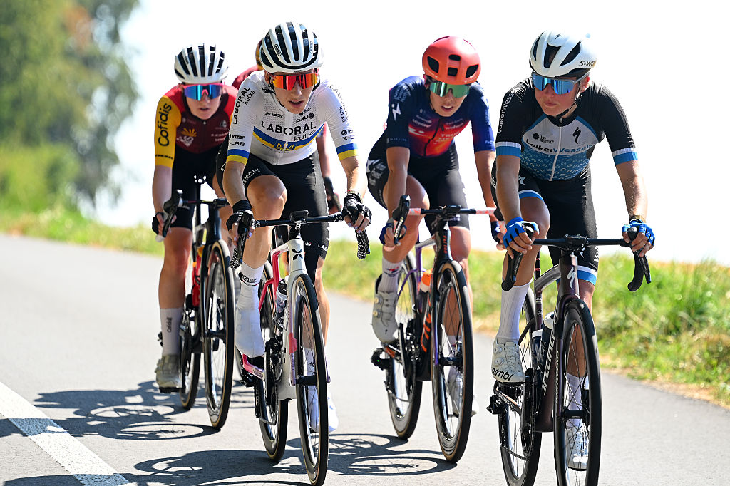 GENEVA, SWITZERLAND - AUGUST 02: (L-R) Ema Comte of France and Team Cofidis Women, Yuliia Biriukova of Ukraine and Team Laboral Kutxa - Fundacion Euskadi, Carlotta Cipressi of Italy and Team Human Powered Health and Eline Jansen of Netherlands and Team VolkerWessels Cycling Team compete in the breakaway during the 5th Tour de France Femmes 2026, Stage 2 a 147.9km stage from Aigle to Geneva / #UCIWWT / on August 02, 2026 in Geneva, Switzerland. (Photo by Tim de Waele/Getty Images)