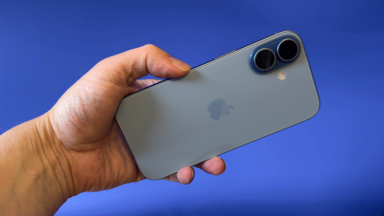 Apple iPhone 17 review