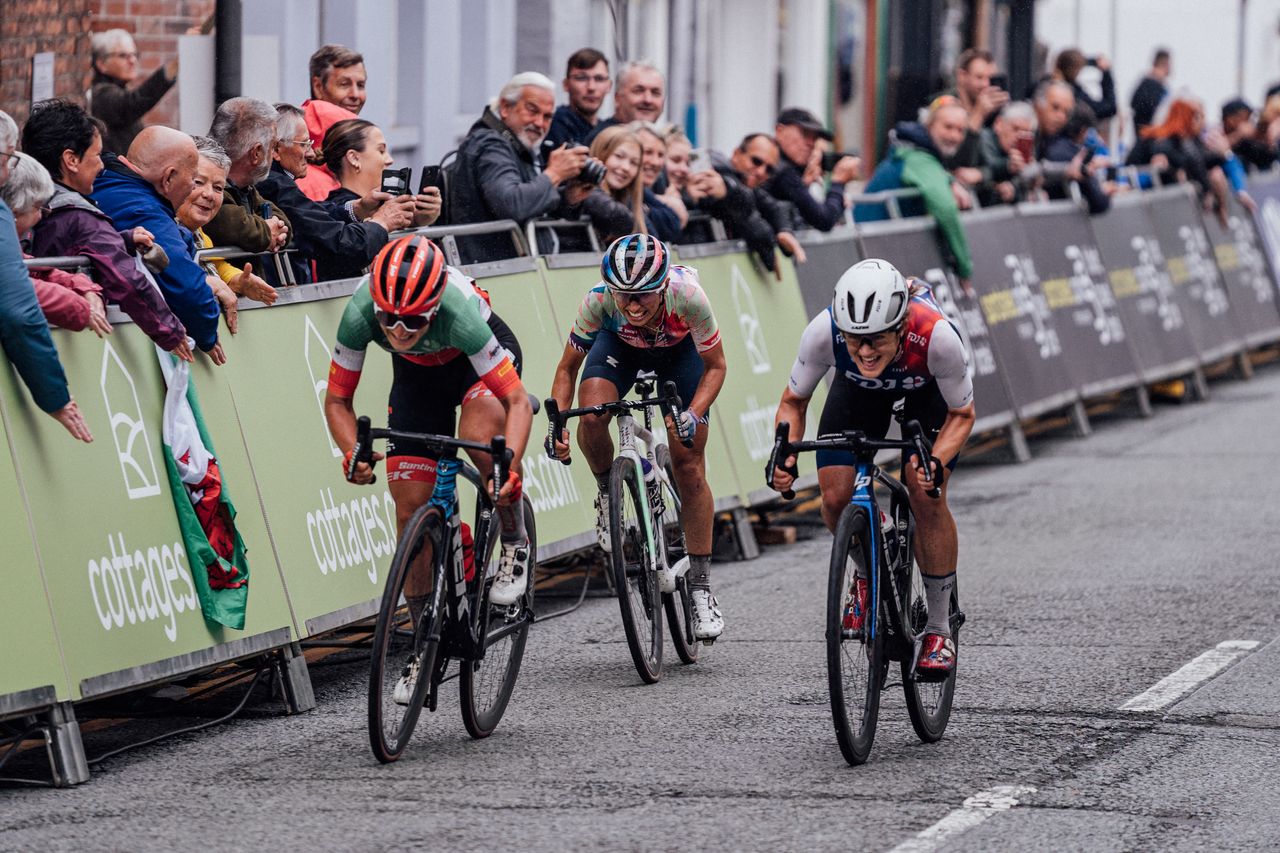 Grace Brown sprinting to victory at the Women&#039;s Tour in Welshpool in 2022