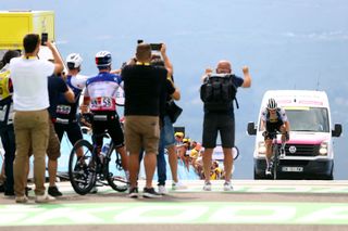 Fabio Jakobsen makes the time cut on stage 17 of the 2022 Tour de France by 18 seconds