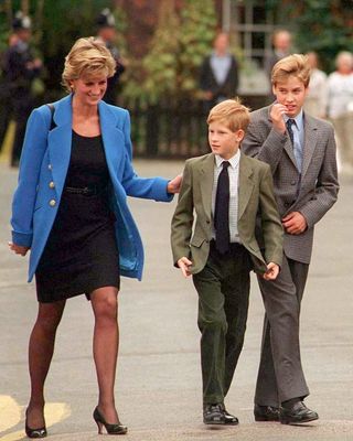 Princess Diana's blue blazer look
