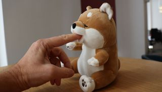 Amagami Ham Ham robot toy nibbles finger