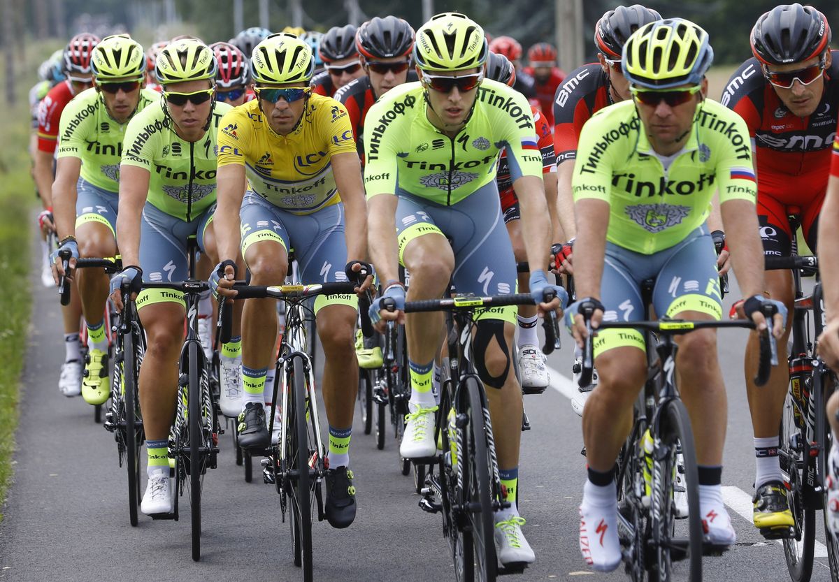 Tinkoff rallies around race leader Alberto Contador