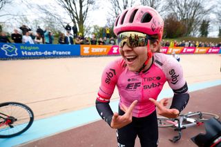 Alison Jackson celebrates winning Paris-Roubaix 2023