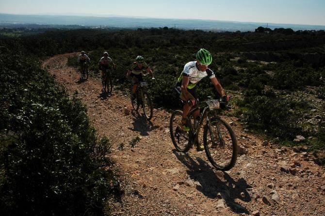 Rudi Van Houts (Multivan Merida Biking Team 1) in the lead group.