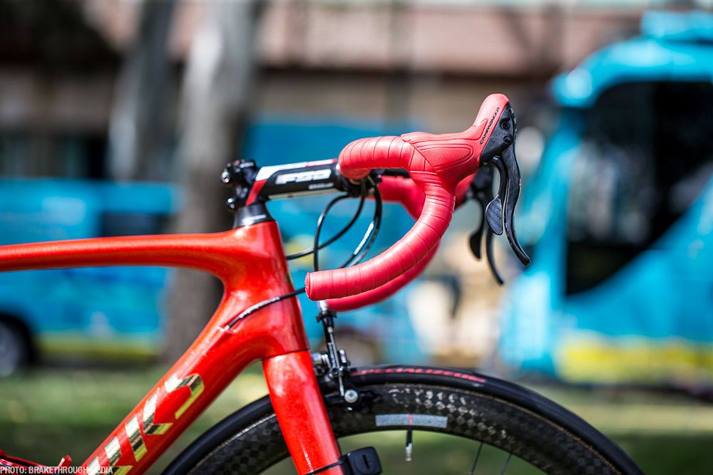 A very red front end for Aru