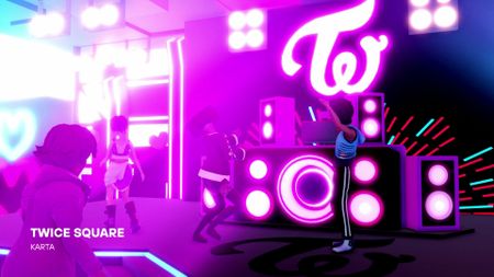 Can you use Roblox chat on PS5 or PS4?