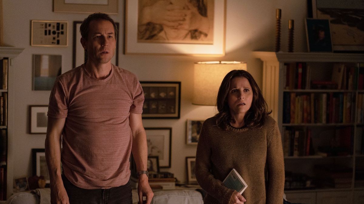 Tobias Menzies and Julia Louis-Dreyfus in You Hurt My Feeligns