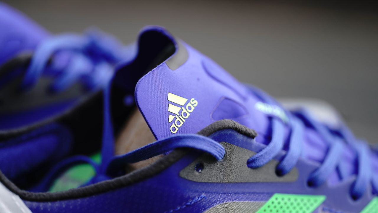 Nike_Air_Zoom_Tempo_NEXT_Percent_vs_Adidas_Adizero_Adios_Pro_2