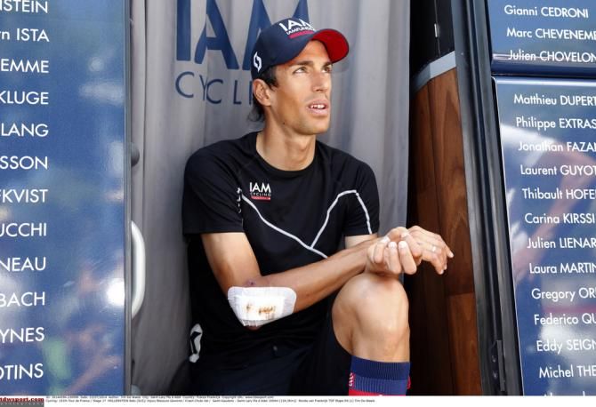 Reto Hollenstein at the IAM Cycling team bus