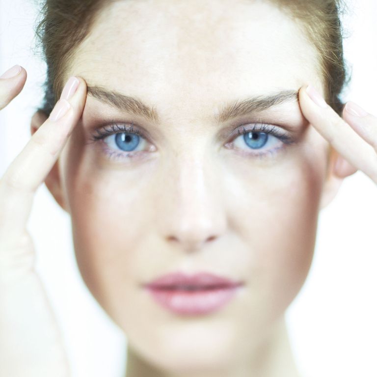 facial massage tips-woman and home-beauty