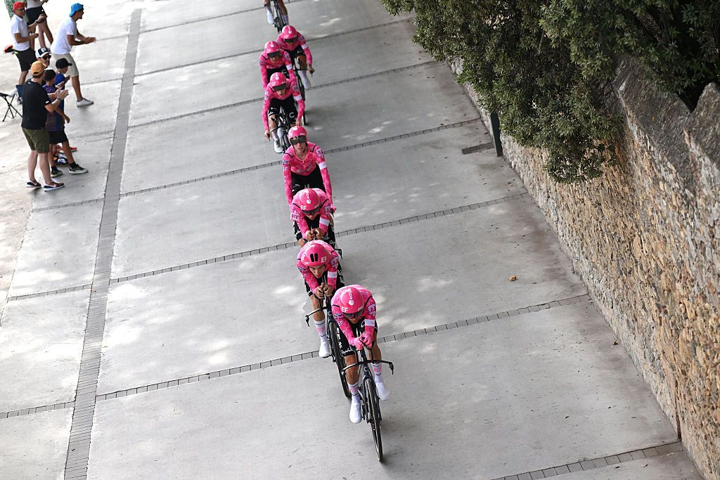 FIGUERES, SPAIN - AUGUST 27: Esteban Chaves of Colombia, Markel Beloki of Spain, Madis Mihkels of Estonia, Lukas Nerurkar of Great Britain, Sean Quinn of The United States, Archie Ryan of Ireland, James Shaw of Great Britain, Jardi Christiaan Van Der Lee of Netherlands and Team EF Education - EasyPost compete during the La Vuelta - 80th Tour of Spain 2025, Stage 5 a 24.1km team time trial stage from Figueres to Figueres / TTT / #UCIWT / on August 27, 2025 in Figueres, Spain. (Photo by Dario Belingheri/Getty Images)