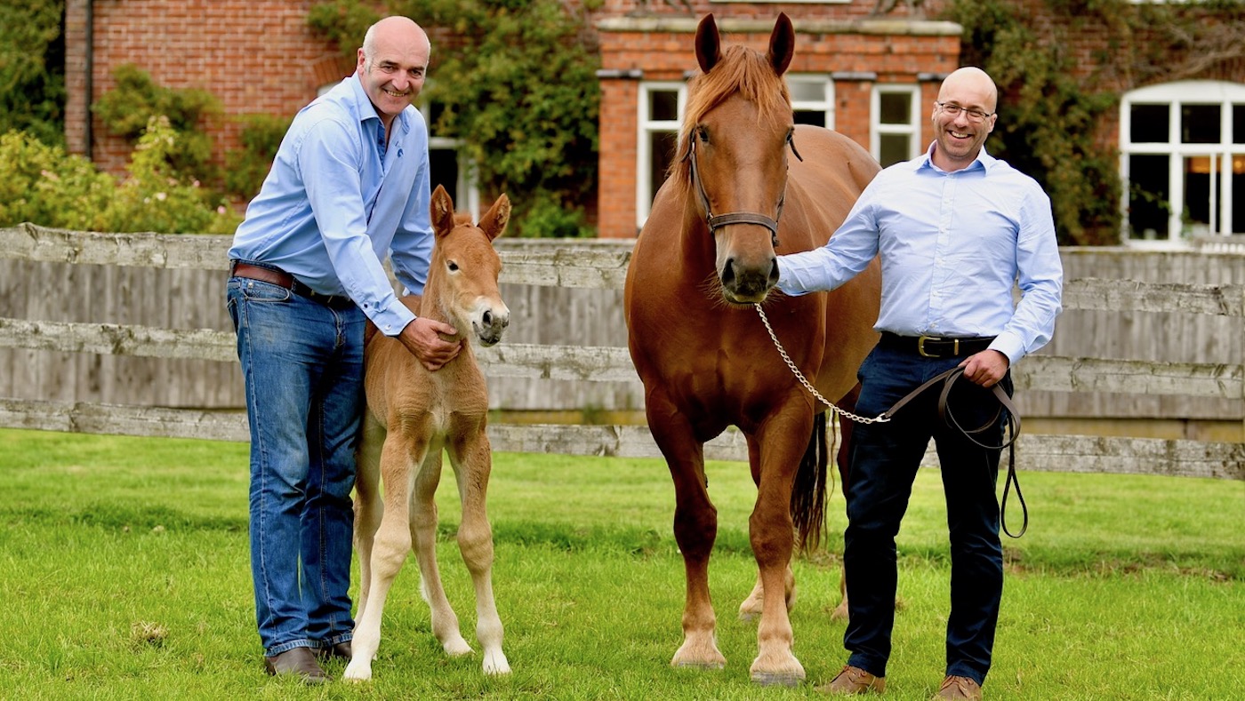 Tullis-Matson-with-the-foal-and-Dr-Gareth-Starbuck-with-the-mare-Ruby.jpeg