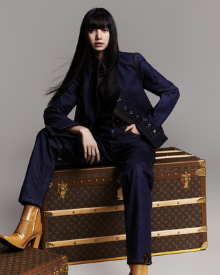 Lisa es la nueva embajadora de Louis Vuitton