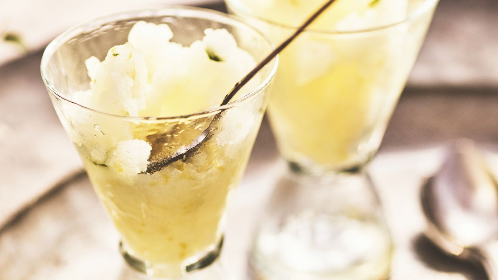 Lemon and basil sorbet with strawberries 