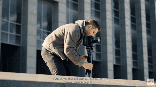Animation of videographer extending the Coman Go M1Pro V5