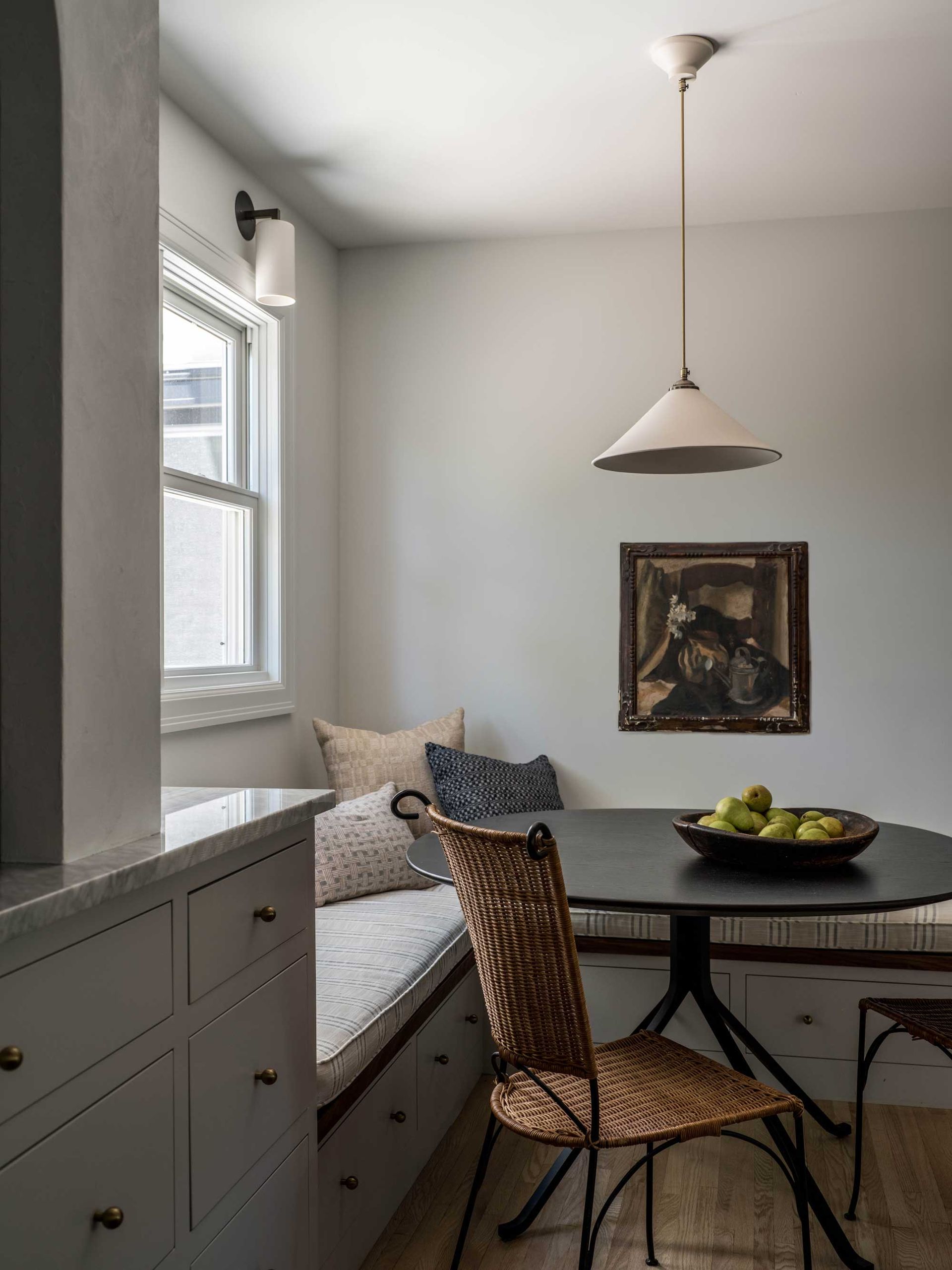 How to find the undertone when choosing a paint color | Livingetc