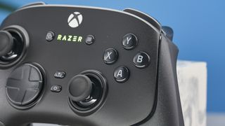 Photograph of the Razer Wolverine V3 Pro controller