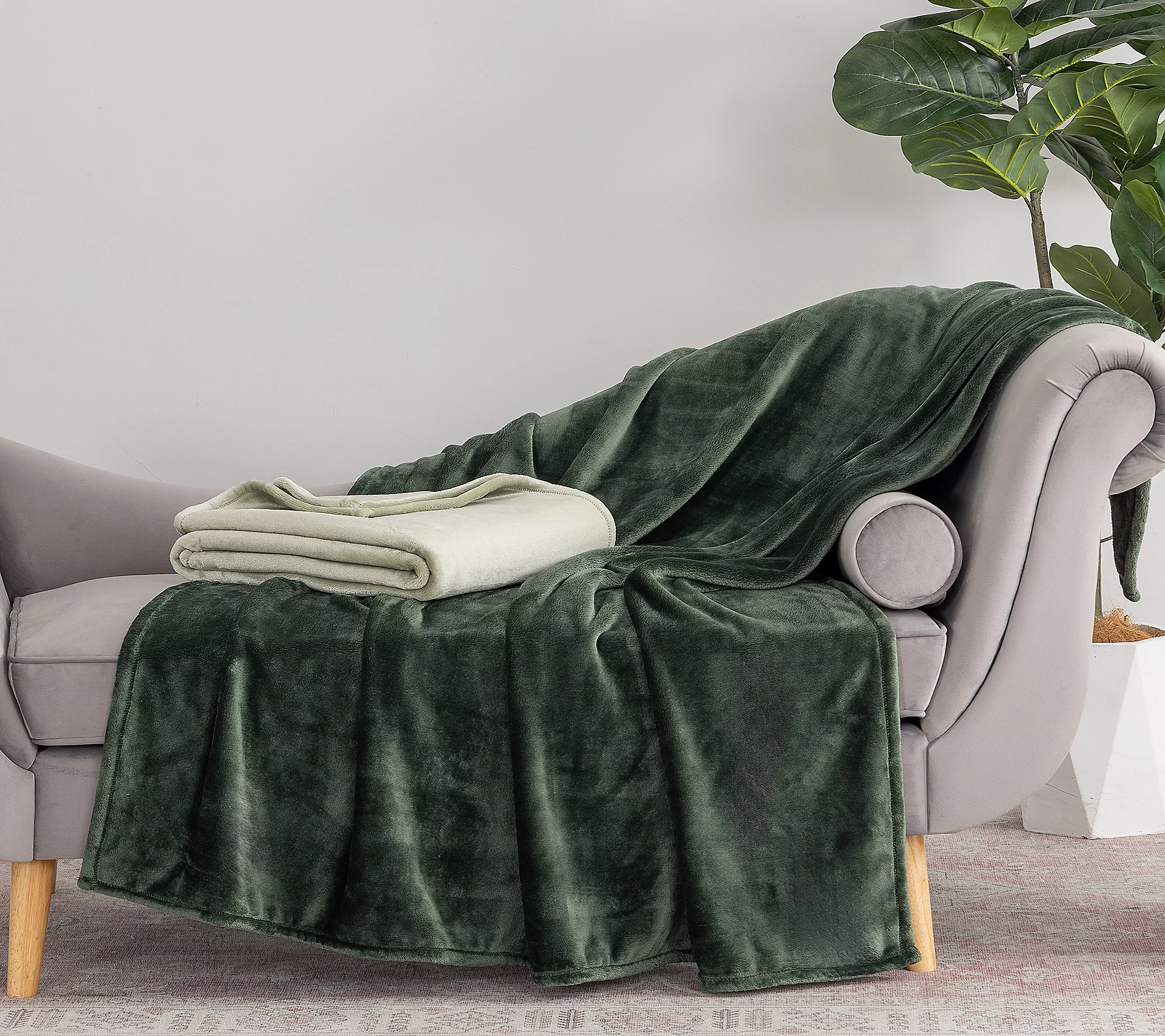 Berkshire S/2 60x70 Velvetsoft Plush Throws With Gift Boxes