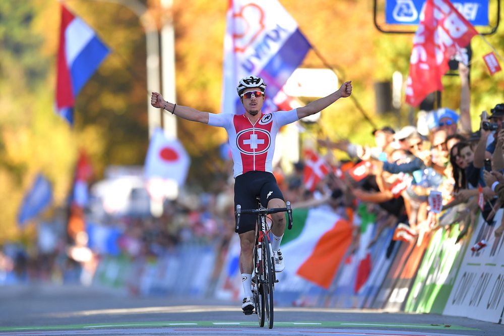 Marc Hirschi wins the 2018 U23 road race world title