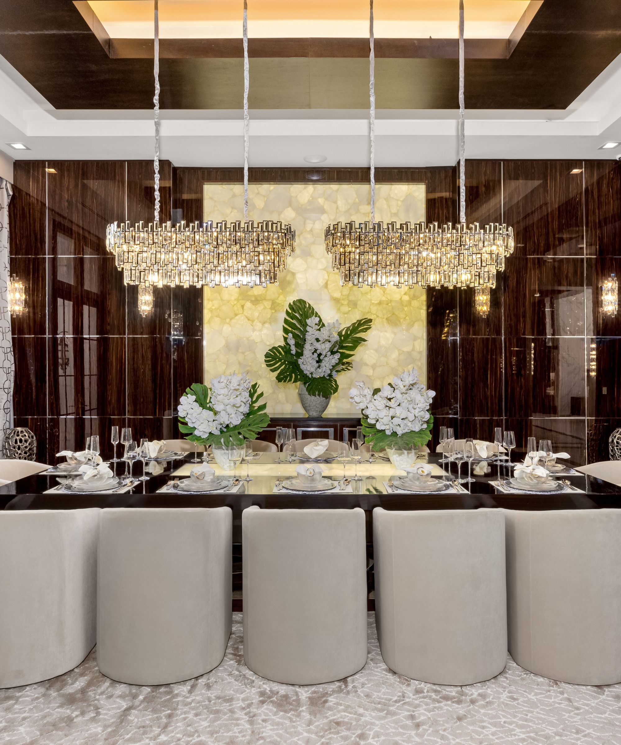 Mark Wahlberg's dining room