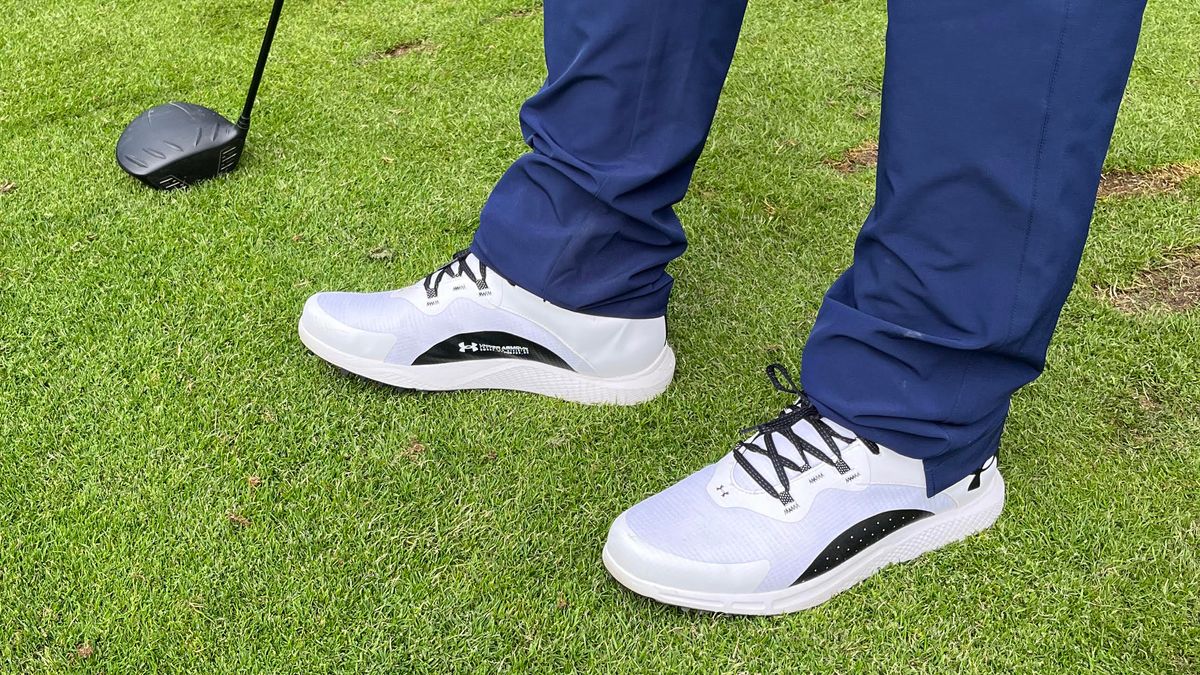 Under Armour UA Charged Draw 2 Spikeless Golf Shoes Review | Golf Monthly