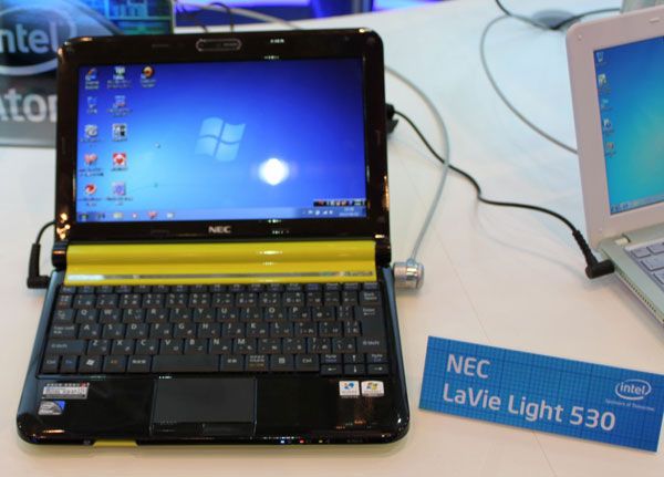 Non U S Netbooks And More Shown Off At Intel Booth Create Device Envy Laptop Mag