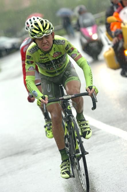 Mauro Santambrogio (Vini Fantini) pushes the pace in the breakaway