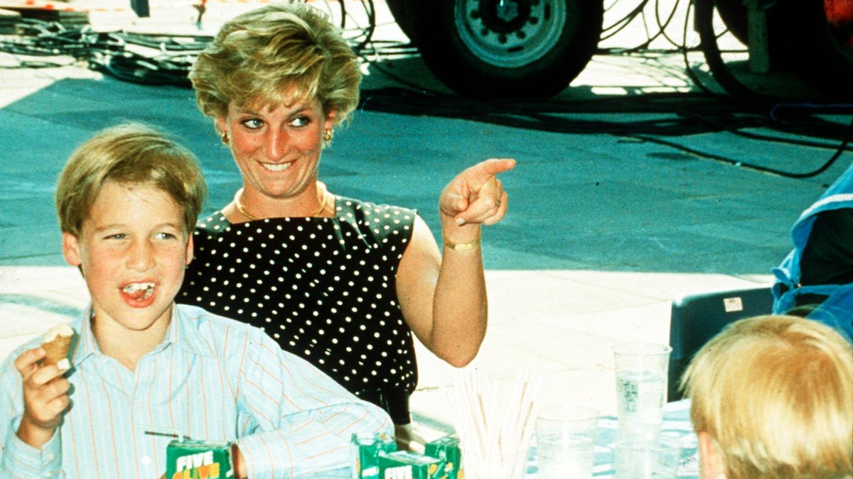 This Epic Prank Princess Diana Played on a Teenage Prince William is ...