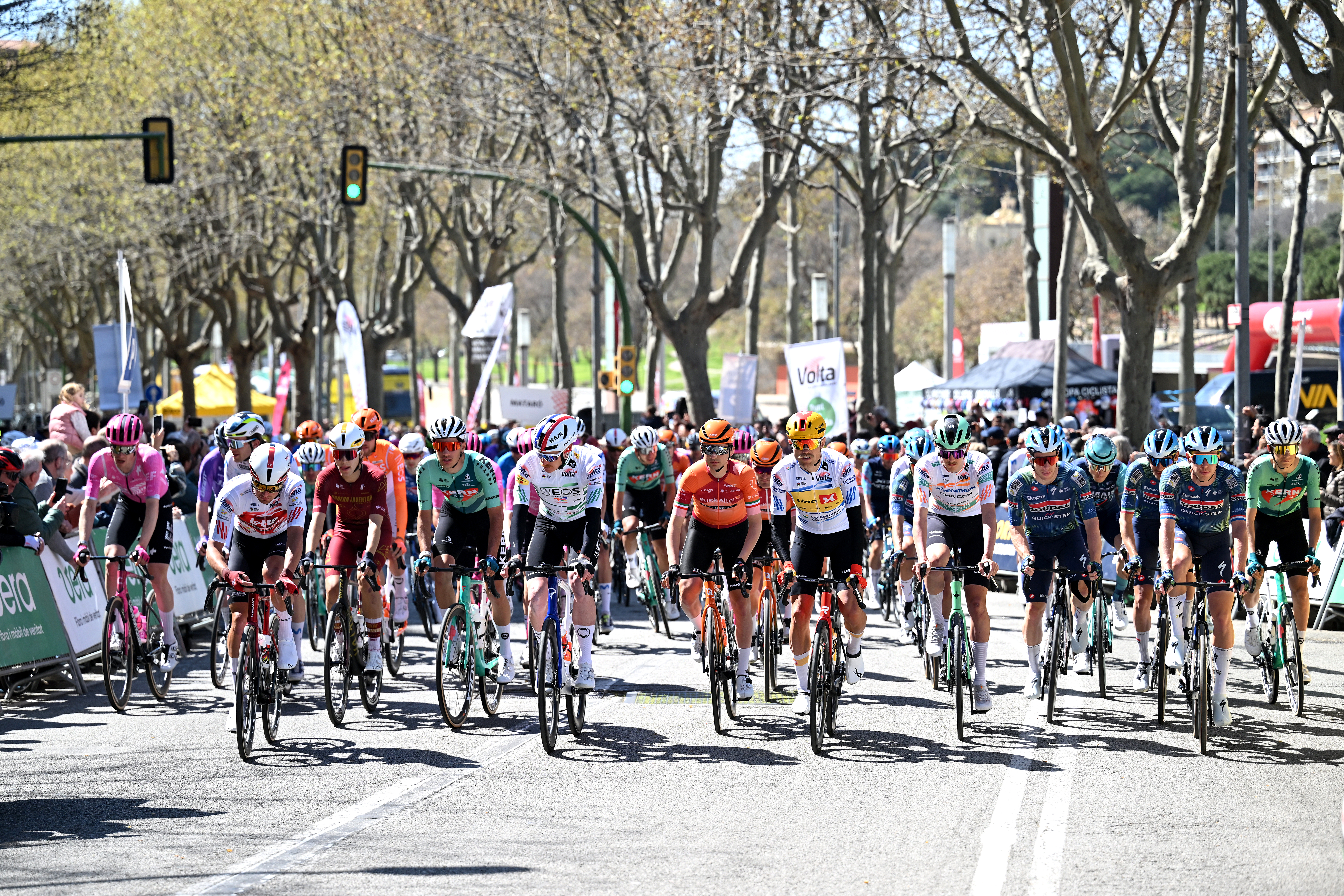 Volta a Catalunya stage 4 LIVE: Evenepoel and Pidcock take bonus seconds at first intermediate sprint