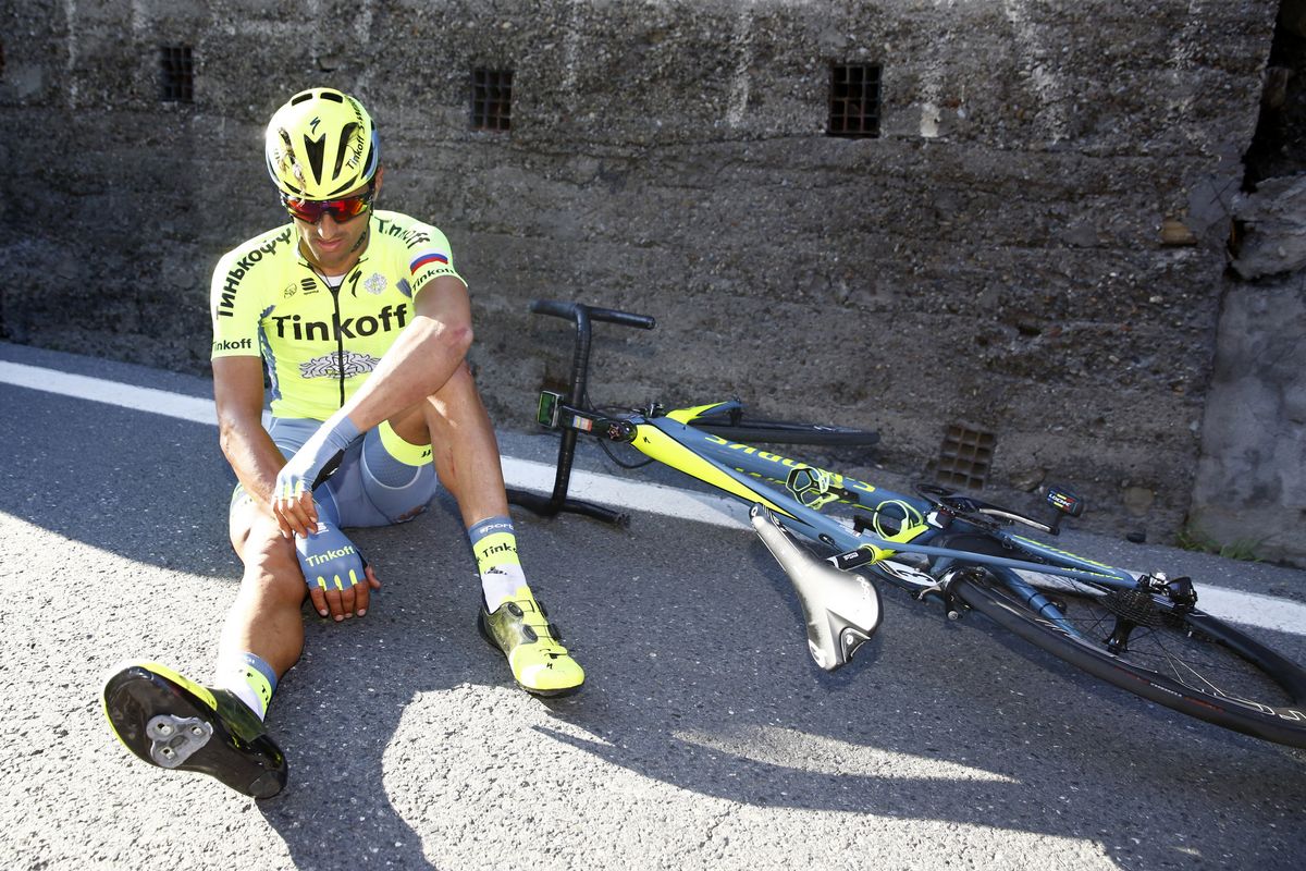 Daniel Bennati (Tinkoff) crashed