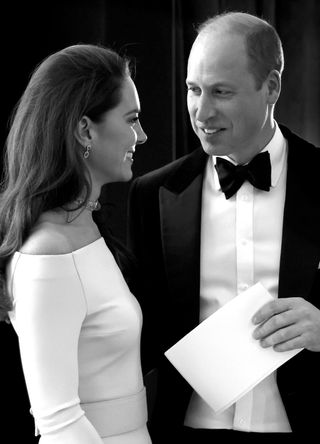 A black and white photo of Prince William and Kate Middleton at the 2022 Earthshot Prize
