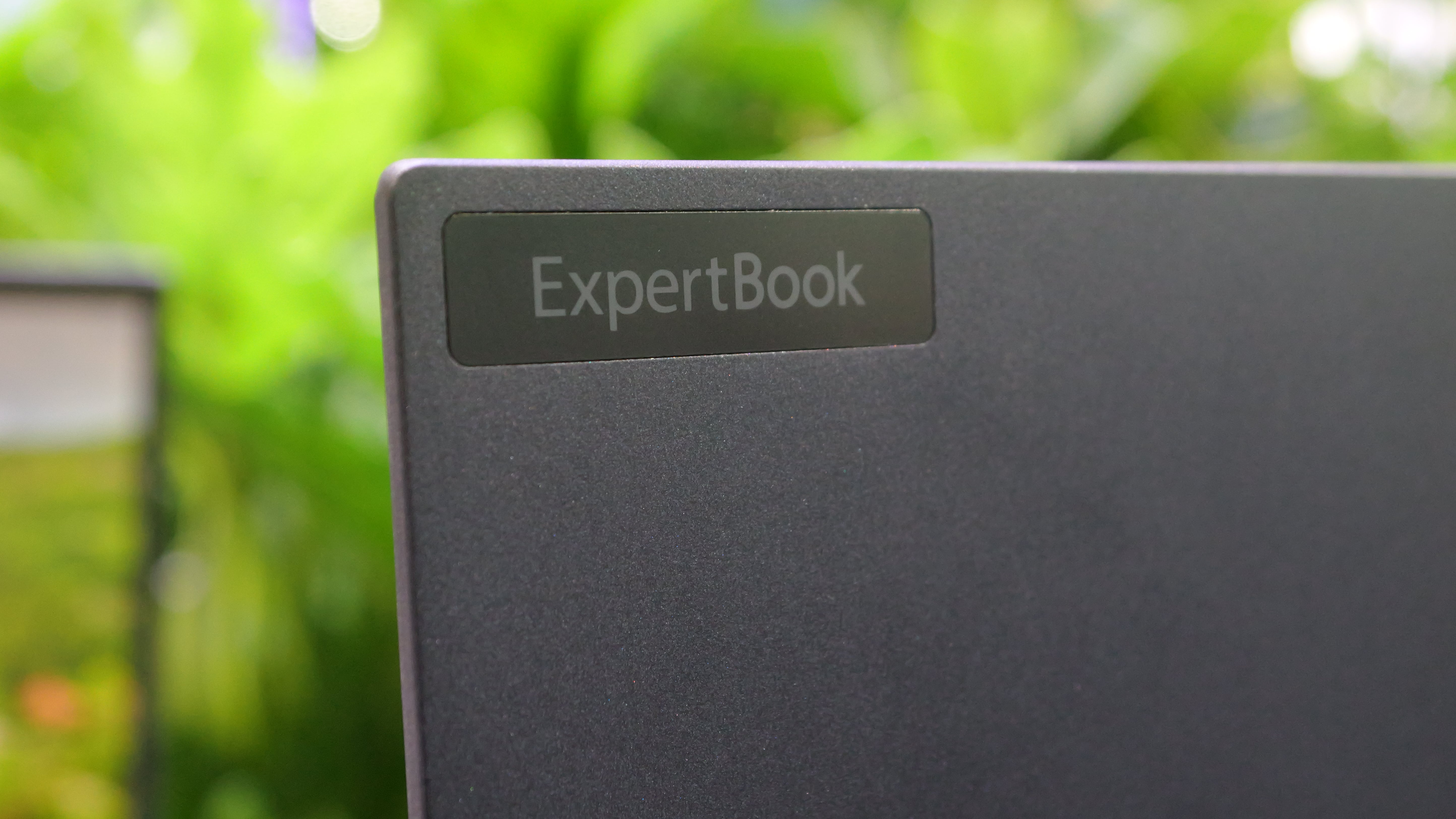 Asus ExpertBook B9 OLED