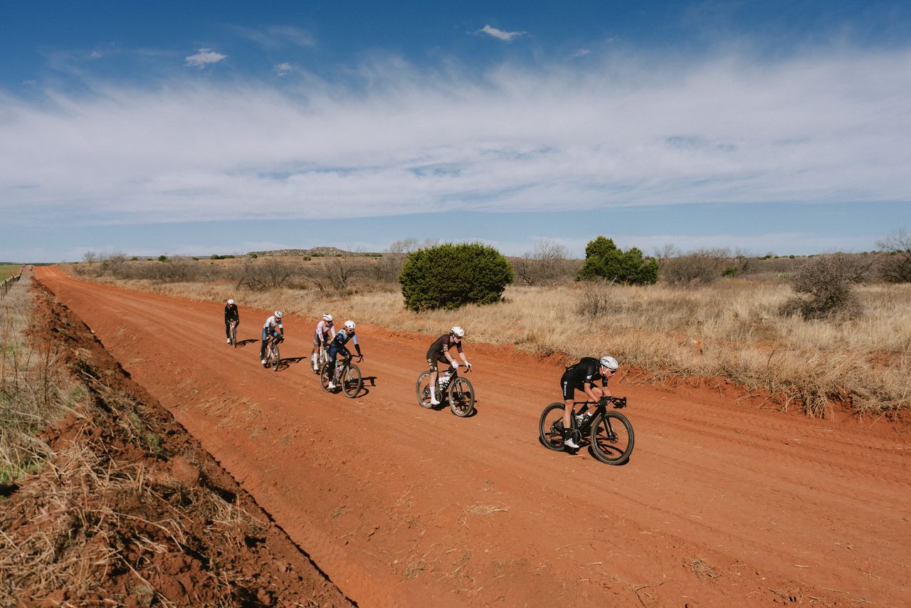 Six elite men's riders in Caprock State Park
